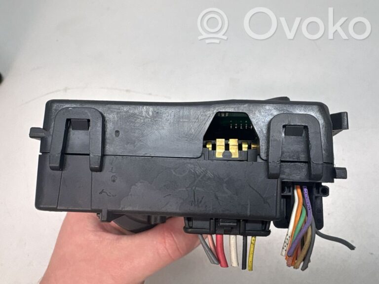 5d40a2336aabe30a8e259df37103e8c2-b5a454ce688ae134378389a5cd4e3004_wiper_control_stalk