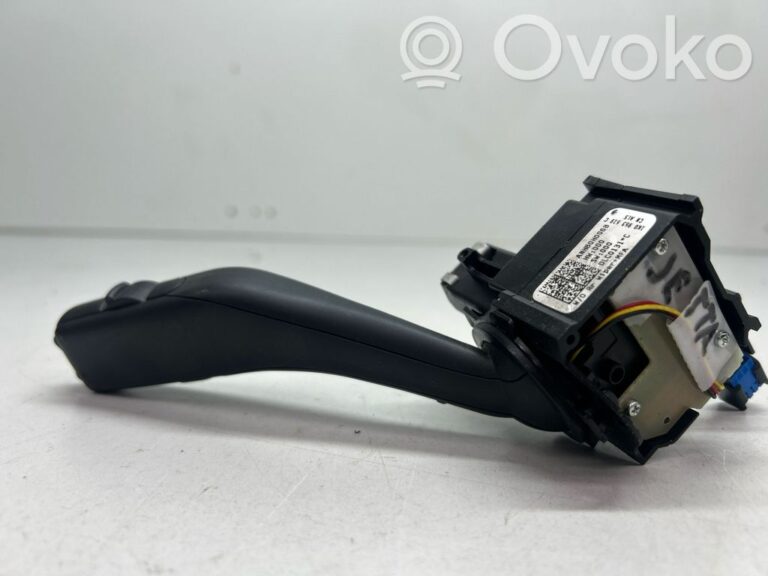 5dc40b324ad1392d8ad81d4ef2750d57-c15ba83e464442ea42f94e5cc4539f27_wiper_control_stalk