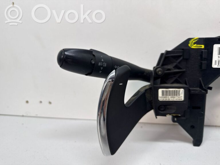 5ea1eb114b9443ce4c36c9d18a0a877c-32810fae75146bc010c0a12f130f204a_wiper_turn_signal_indicator_stalk_switch