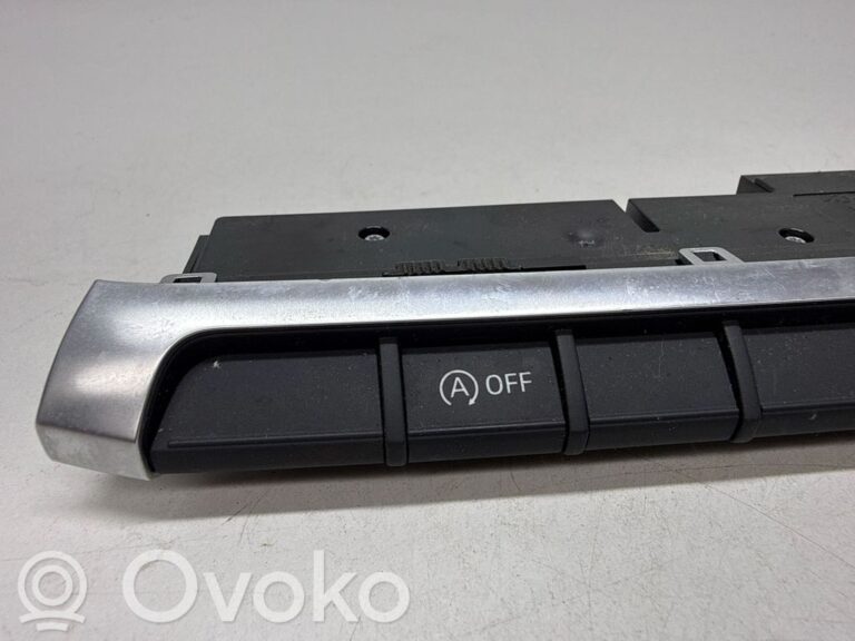 611594463786b56757c6bfe69b242742-c18cf2efd736cd65c93a2b829a2ecdd5_hazard_light_switch