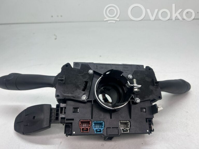 61660cec220766a0756fa83f6278bdbf-7de006966057da7000927cbe0e4b00f4_light_switch