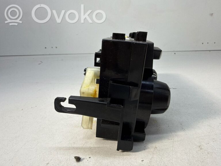 6462ea505df69d0fc69b065cffcff0e2-523a54722f32208eca6f587ddcf27544_climate_control_unit