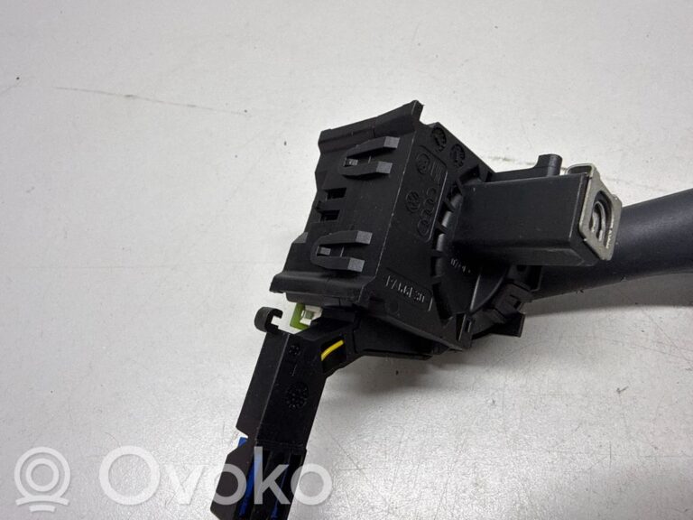 65cf13f565dcc768236218d2696169dd-e8ffdf87f2922033e30dcdcfa7a65906_wiper_control_stalk
