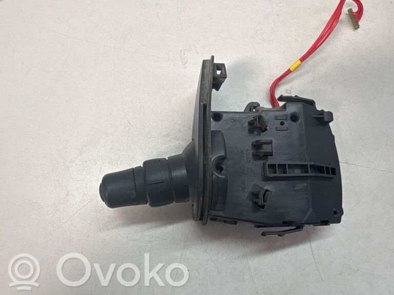 670283377317b1d72c5a01d8bfe654dd-05a49c1223fe5c73f693e92342f9c543_wiper_turn_signal_indicator_stalk_switch