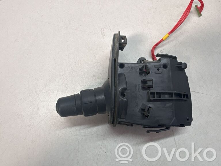 670283377317b1d72c5a01d8bfe654dd-05a49c1223fe5c73f693e92342f9c543_wiper_turn_signal_indicator_stalk_switch