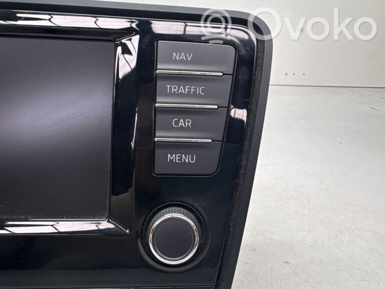 67992e9ba32c771d23725dc39824a19d-5a973621b82844a7c5a5252f158cce43_radio_cd_dvd_gps_head_unit