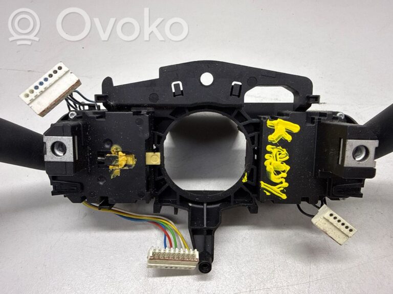 688c2c4e190a709c6c3a8b2e0dacfc2a-62b3b642a3df8806252869dbd997018f_wiper_turn_signal_indicator_stalk_switch