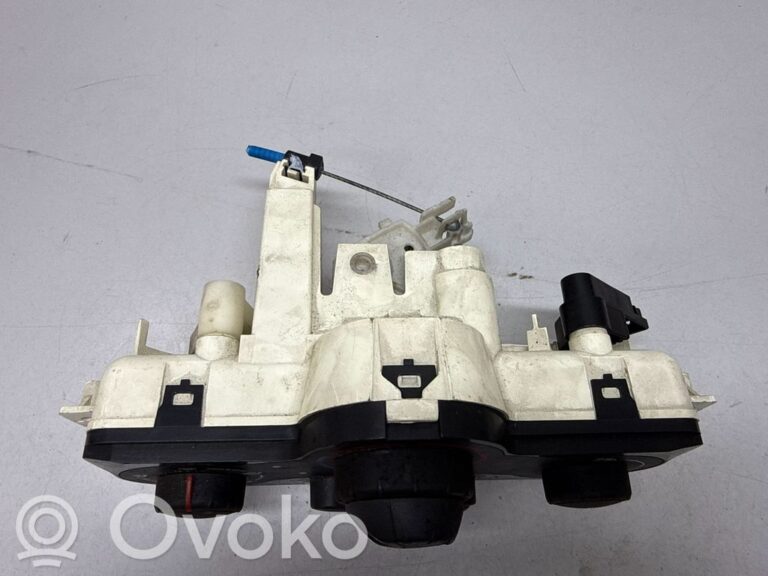 6898d1b5853938072635c5dfc6acbdc8-97d4f146b81f6f66d94271c54dad2d42_climate_control_unit