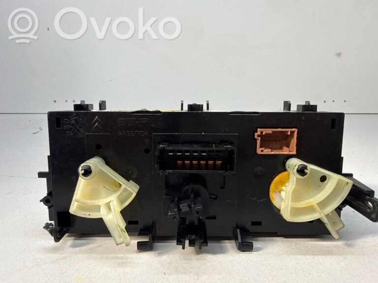 68b765ba5d7a0f8aae4d3cf14e9b4dea-ff86d53d5c45be1ea09fcc5e8f1649c5_climate_control_unit