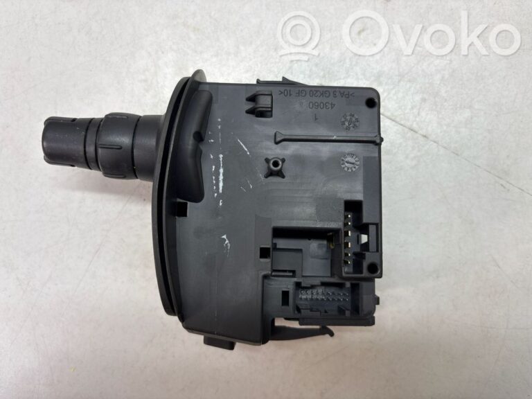 693489c387c50addad4032da065bcb41-dbaea76777a40389f9c25cb56a6ee37d_wiper_control_stalk
