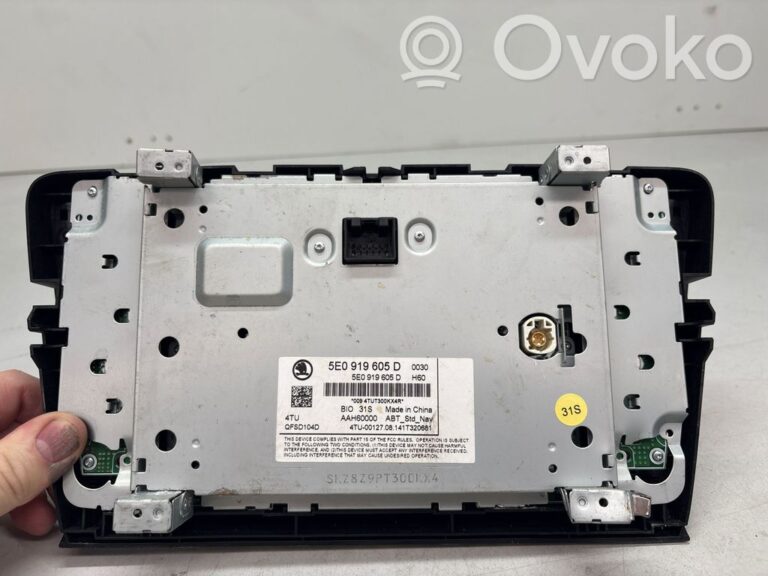 695de3a78ce26a4cd478c7c53fb1e56e-872b1cd57052adc3c170fc9c2161904f_radio_cd_dvd_gps_head_unit