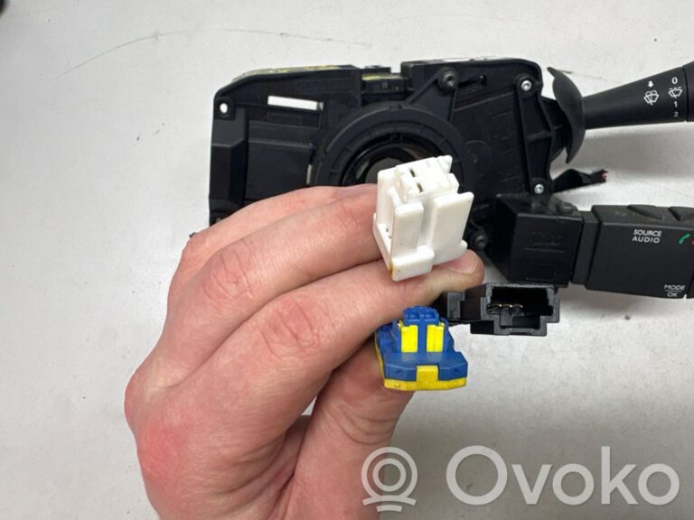 6973a21412bd266533def47e54eaf79a-960d58d938734e942404c29fadac89b3_wiper_control_stalk