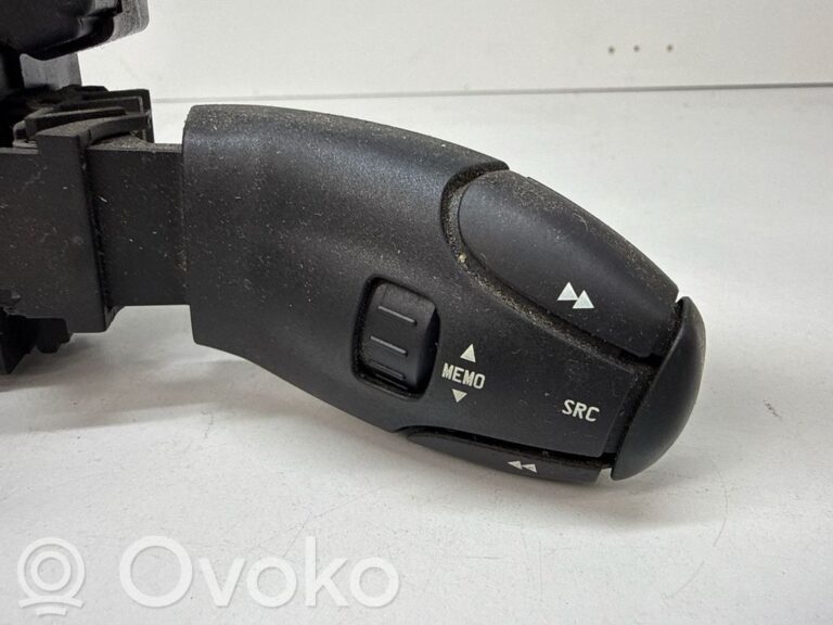 6c5cbb499d8fa0bfa7ed452f48fa56c5-95b2739b5fe334eb794bb6a5e0c43737_other_switches_knobs_shifts