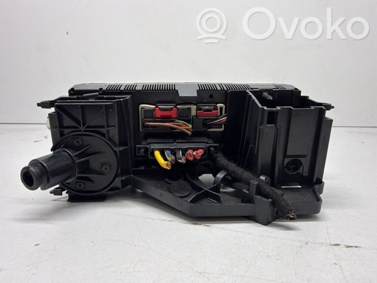 6d767e94a921c0e7ae1158ac2e07bfc3-54023b99219f30b5b1eb77a99f1180b8_climate_control_unit