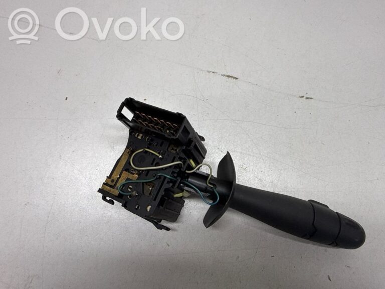 6f5ad536f20f688e5b3be59327eccb0f-e3b3ad7d81fbb578eda2e300d2eb1b3f_wiper_speed_switch
