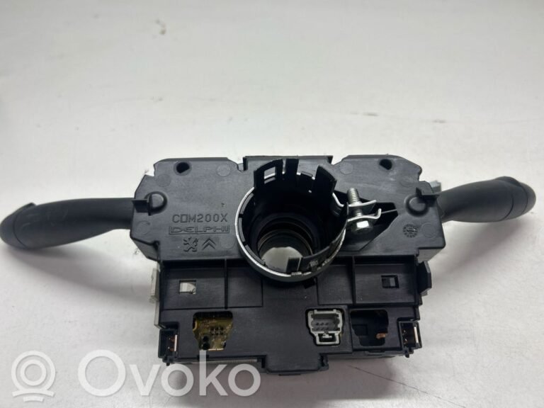 70037e0b82e18d643df272db75589725-c7067a71dc39c03a90e5adb8906647b7_light_switch