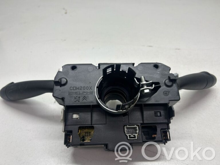 70037e0b82e18d643df272db75589725-c7067a71dc39c03a90e5adb8906647b7_light_switch