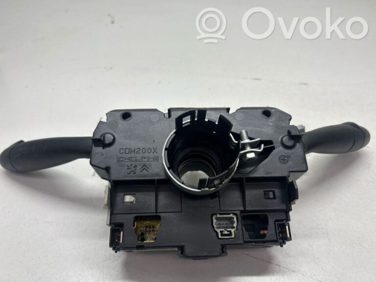 70037e0b82e18d643df272db75589725-c7067a71dc39c03a90e5adb8906647b7_light_switch