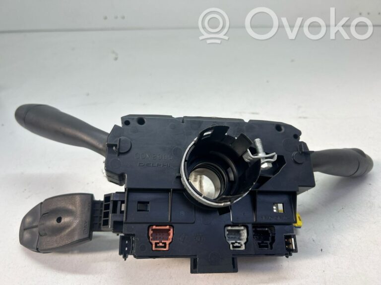 70b083e63576b463facab0ba61d9a134-f2aff6f5409497fb2fd787459817a807_light_switch