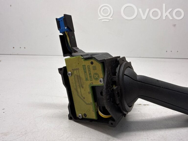 7113af043e0faef286cce4a45f8459af-69b62feb786e930e231bab5514f8e511_wiper_control_stalk