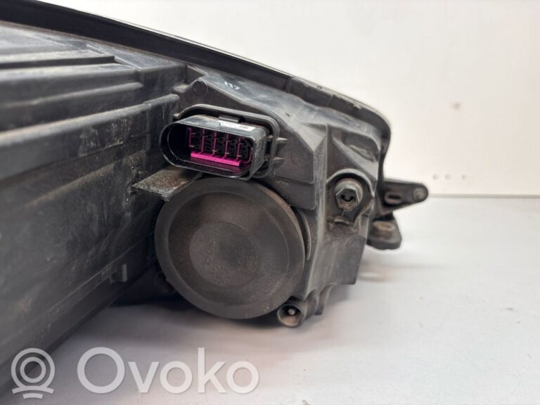 71e65090519fa28b82fa19b15a17e4ce-9c5ca665dbe165d6ab4a853b1261f1e9_headlight_headlamp