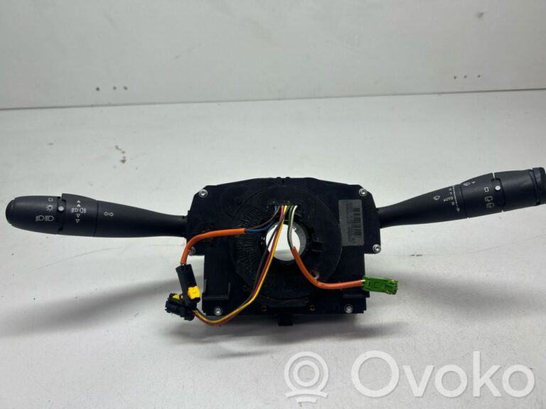 740c70da0ba4c0b5f03c85655f8dcc35-6e0b04f0be488127a8a0b5b00b2e2ea1_light_switch