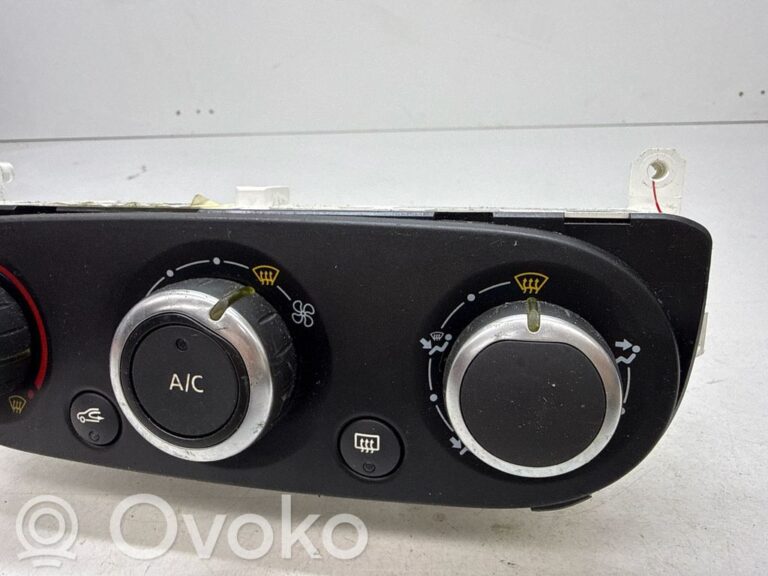 74562771031ed75771d8a0e60d385f8e-ad3396d0765667844ed209321ead5ad5_climate_control_unit