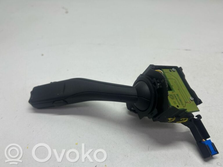 75285923e731731acc976b0ff9e7fc26-a8c008918b8c34f3cfe8b4cc03dc1ab7_wiper_control_stalk