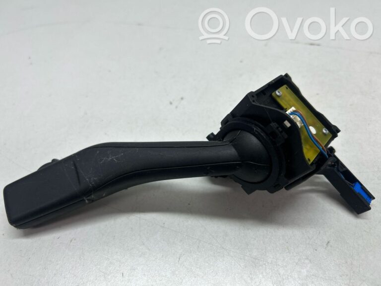 7809d2ce695034db38cf49f6fd69a642-7891783ddc67763ec44dfd79cbd07a25_wiper_control_stalk