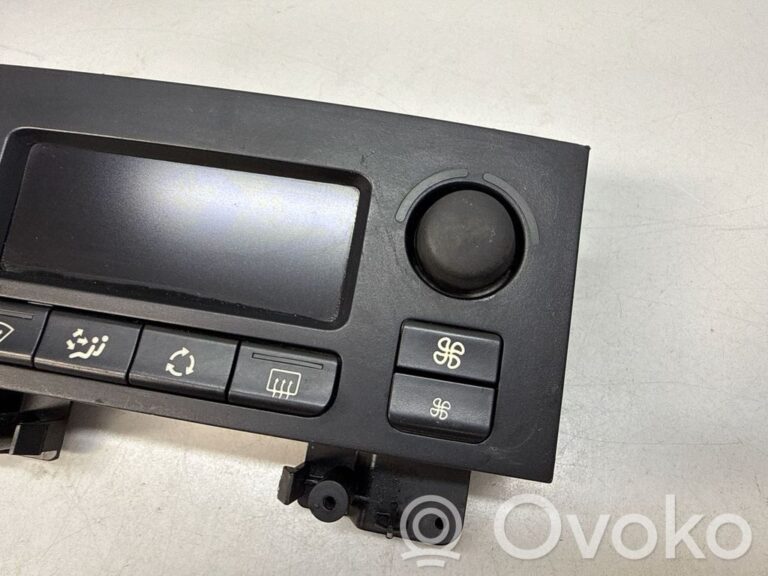 78aa199f9c3202aa4671f3a4e5a5ed81-b65d442ef08975ba0753b917f75e1c97_climate_control_unit