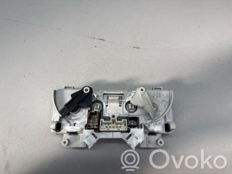 795140aa88406a2b42b26f59d236f785-f5581fe58117920832445ffbbd6f6a6e_climate_control_unit