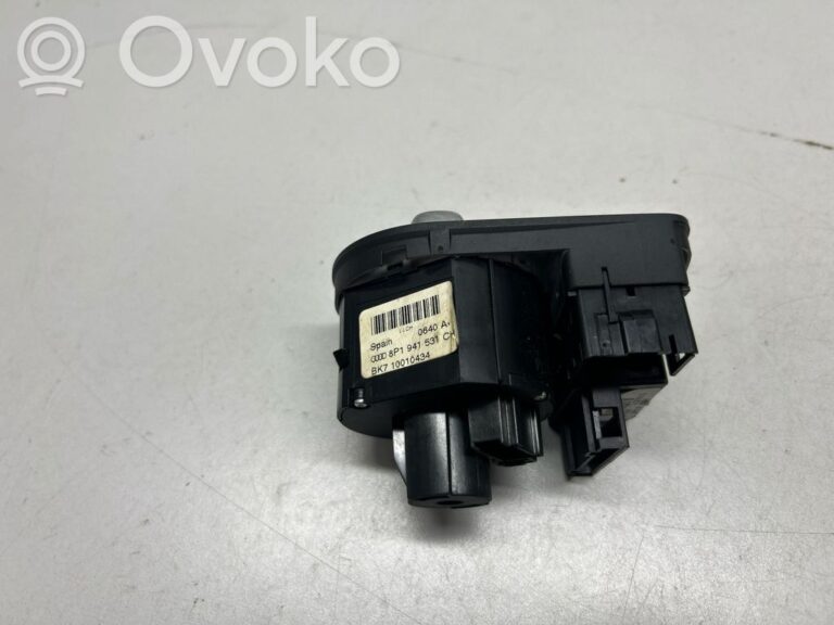 7abad4f66ad45cc67d5f0c09c78a3e7e-b12dff7253ef4a32913d1bd06d92d581_light_switch