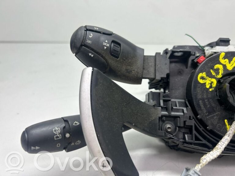 7af9abcd1961f1dd7d426f83e07ddf96-4ec1fe366f3a0ddd72aa0aef8d73df90_steering_wheel_buttons_switches