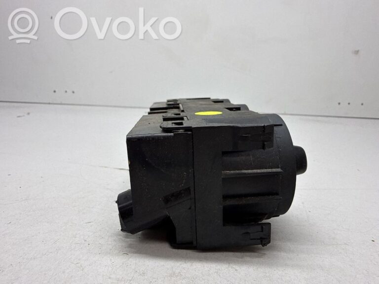 7be03666839f653538bff1903ff74811-014fbb1d3454f33992bfeef47ab600f7_climate_control_unit