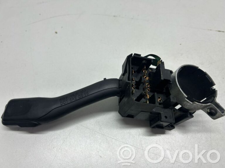 7c7f81589bdd3bbac38329f6729aeba1-d7fd20b9ed1db08bafc8f1f5fa535871_wiper_turn_signal_indicator_stalk_switch