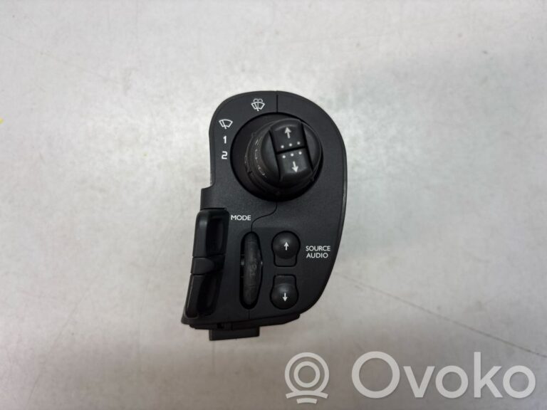 7d34dc54a4462797bd1fdc543aa6478c-3648425937e7c048b404cb10b78933d6_wiper_control_stalk