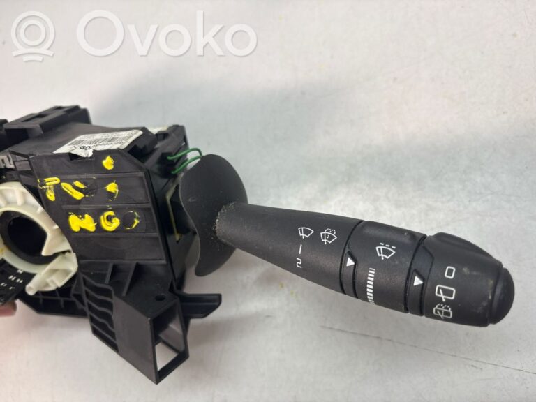 7e0c27798cf1f31066847c2c9fe33578-8c75521d5256bfd50d9169f409180a34_wiper_control_stalk