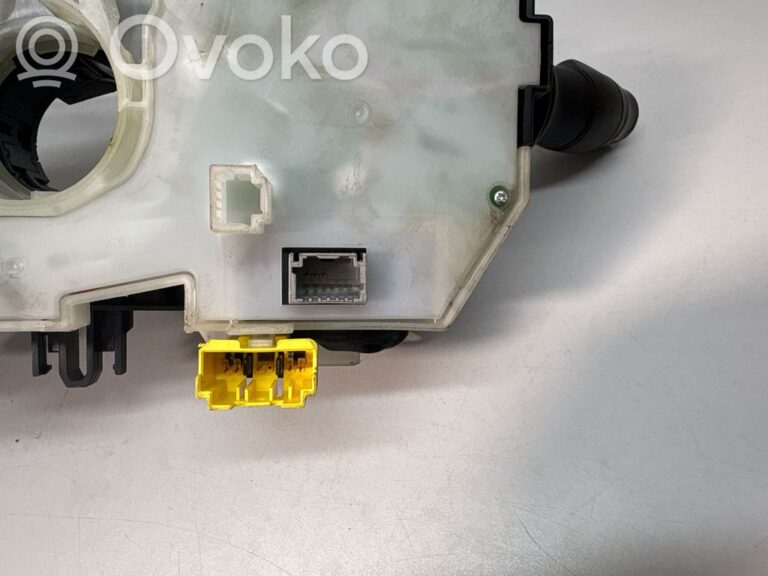 7fdae3f4e6a8b615331c6b148b220d7c-ae0e72290e04c18ea54f4afdda9b162a_wiper_turn_signal_indicator_stalk_switch