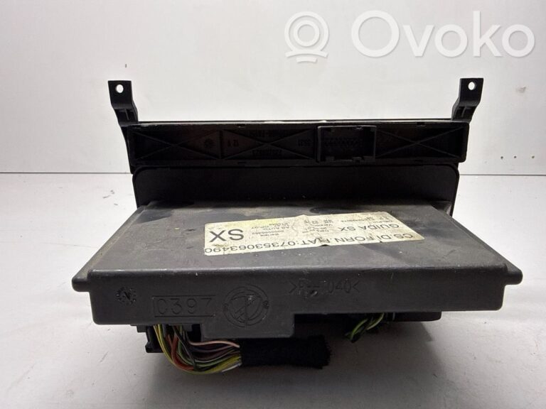 8058705321d4b519e3a3498778da9f7d-864881dfbc597f419dd7146a191a4438_climate_control_unit