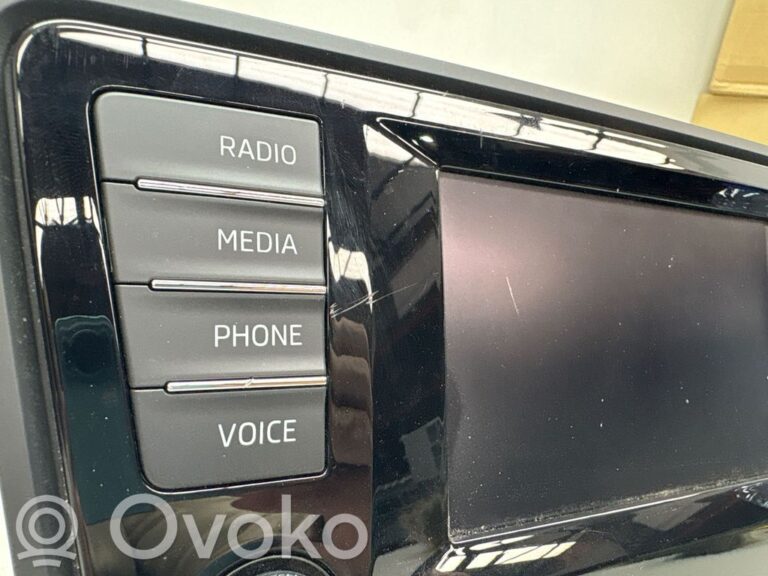 80f4660c6cb913588572cc8733212bd5-b368a777c653ea0c079012581864661d_radio_cd_dvd_gps_head_unit