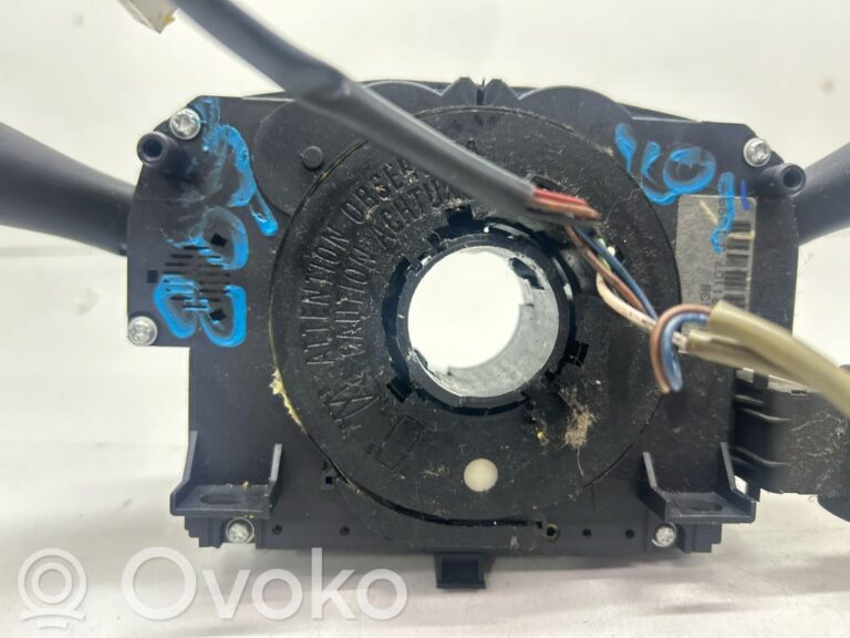 81b194caf0ab84044ca5cb4d007f7349-58cc0f79b78863a4c5d357601180dcfc_light_switch