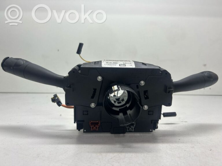 84690290a2fbb6c85722f2a2590b57f6-30e5be6fbe16ef2d46a692d1155e29db_light_switch