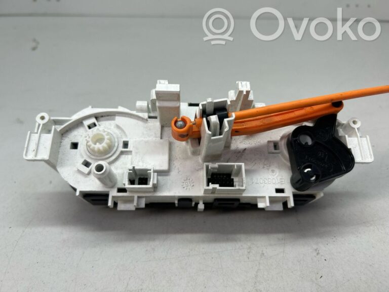 86fbbef094967817c5dc03450eff0126-f067520da4f3488eba2e644088291655_climate_control_unit