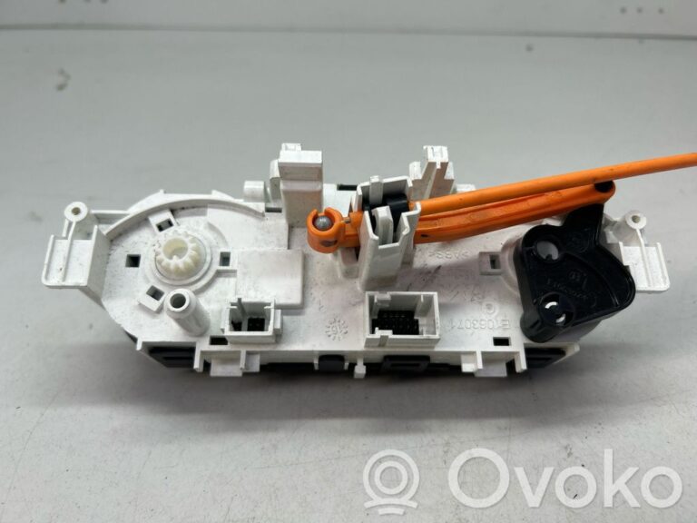 86fbbef094967817c5dc03450eff0126-f067520da4f3488eba2e644088291655_climate_control_unit
