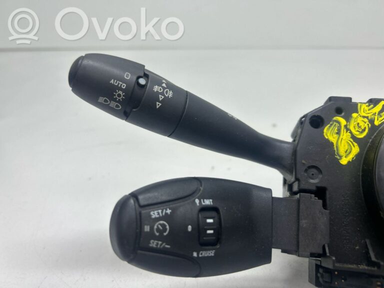 88cef5415d4ce4f61e608ec79d0b123f-eb3d81e44b9fdd7450fe1ccc01eec4d4_light_switch