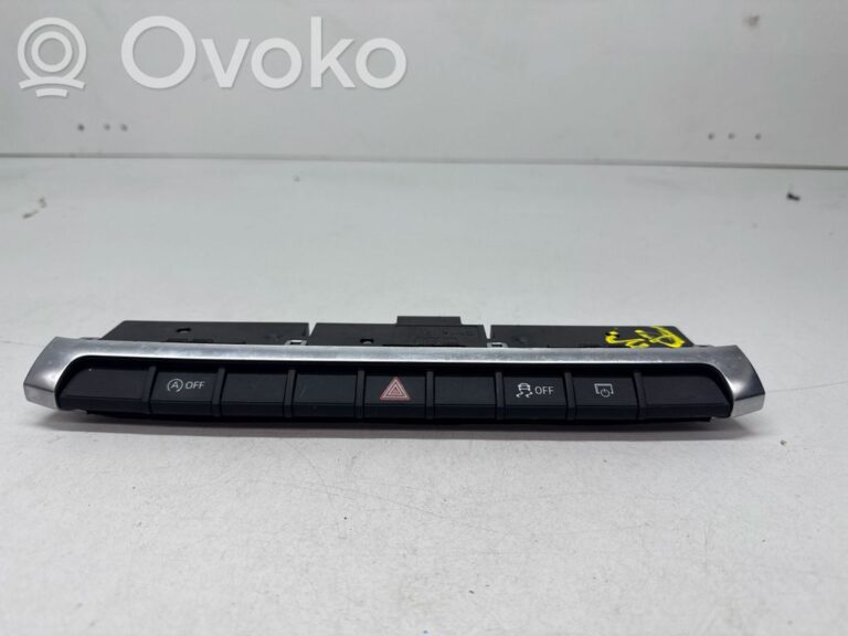 8a1ede0a90d4a72535352c904b124bad-9e03691288ff6faf63288d0b8f57698c_hazard_light_switch