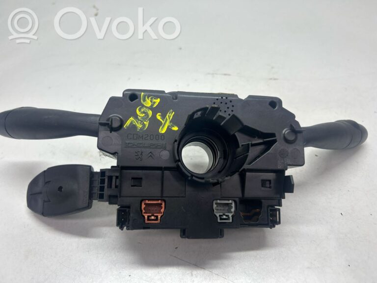 8d4231eadab51e5c48fd24cfea783f17-7b418c01a32ebb8753373af64d36de28_light_switch