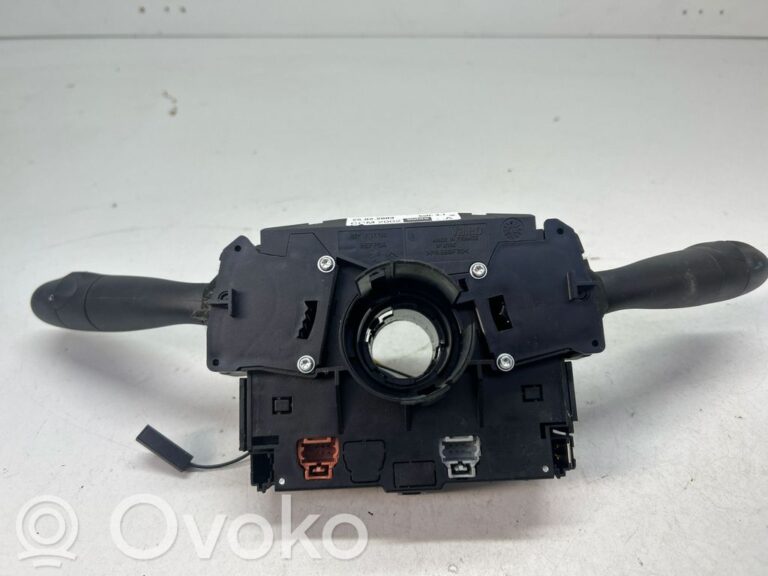 8ff98f8716a352143f062837c35cb160-8547f5e366977d437058090e3c4cf48d_light_switch