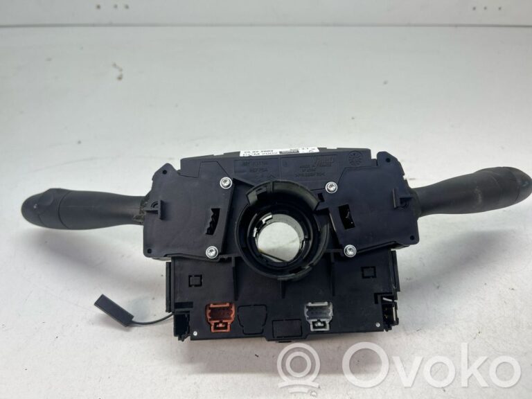 8ff98f8716a352143f062837c35cb160-8547f5e366977d437058090e3c4cf48d_light_switch
