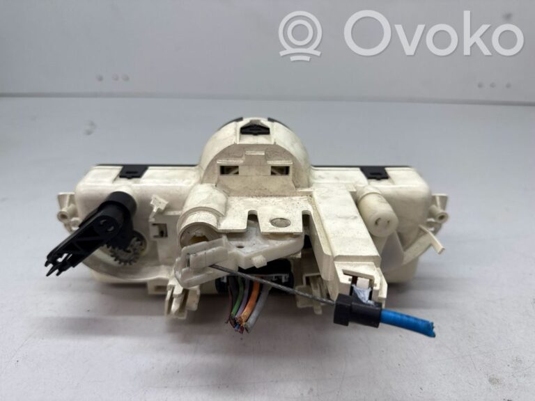 90d2d248cbcc41adde64879e3f35000a-ad3cfee60dfb83fde4282bb937174a7a_climate_control_unit